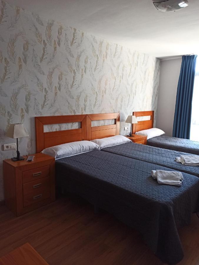 Hotel Aguila Real Onís Екстериор снимка